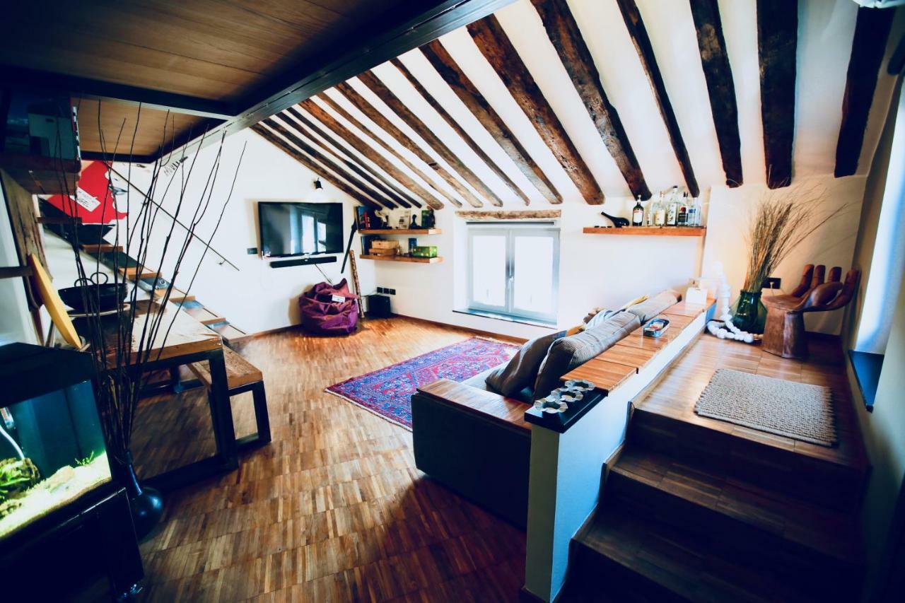 G.a.p. Aquarium Pentahouse Apartment *